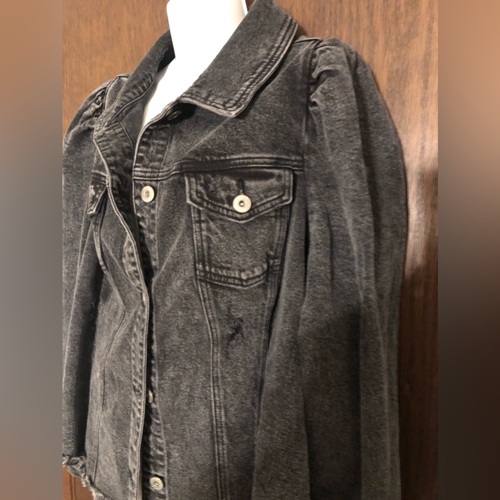 Torrid 5 5x Black Ruffle sleeve Jean Denim Jacket Plus NWT - Picture 3 of 6